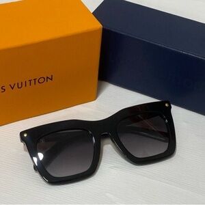 Louis Vuitton Elegant Black Sunglasses